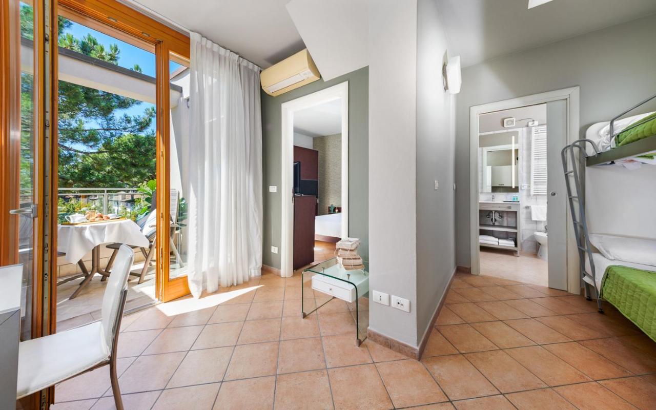 Aparthotel Poggio Dei Pini *